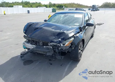 2019 Nissan Altima 2.5 Platinum from USA, damaged, VIN 1N4BL4FVXKC106599